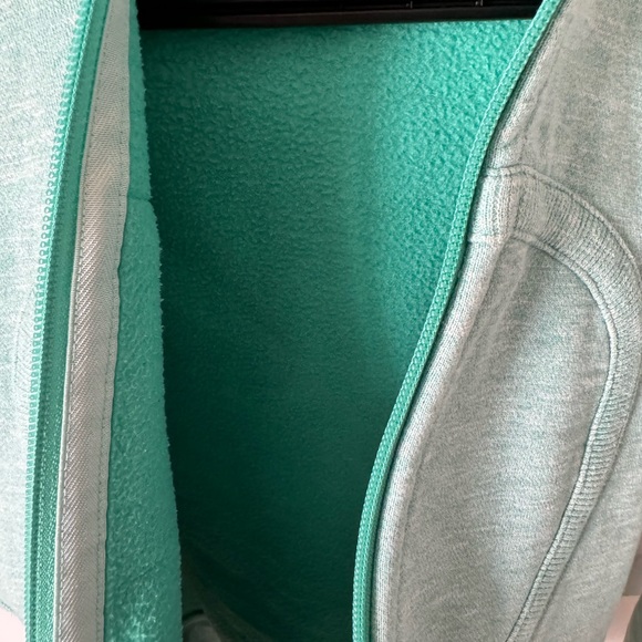 Lululemon Scuba Sweater - Picture 4 of 8